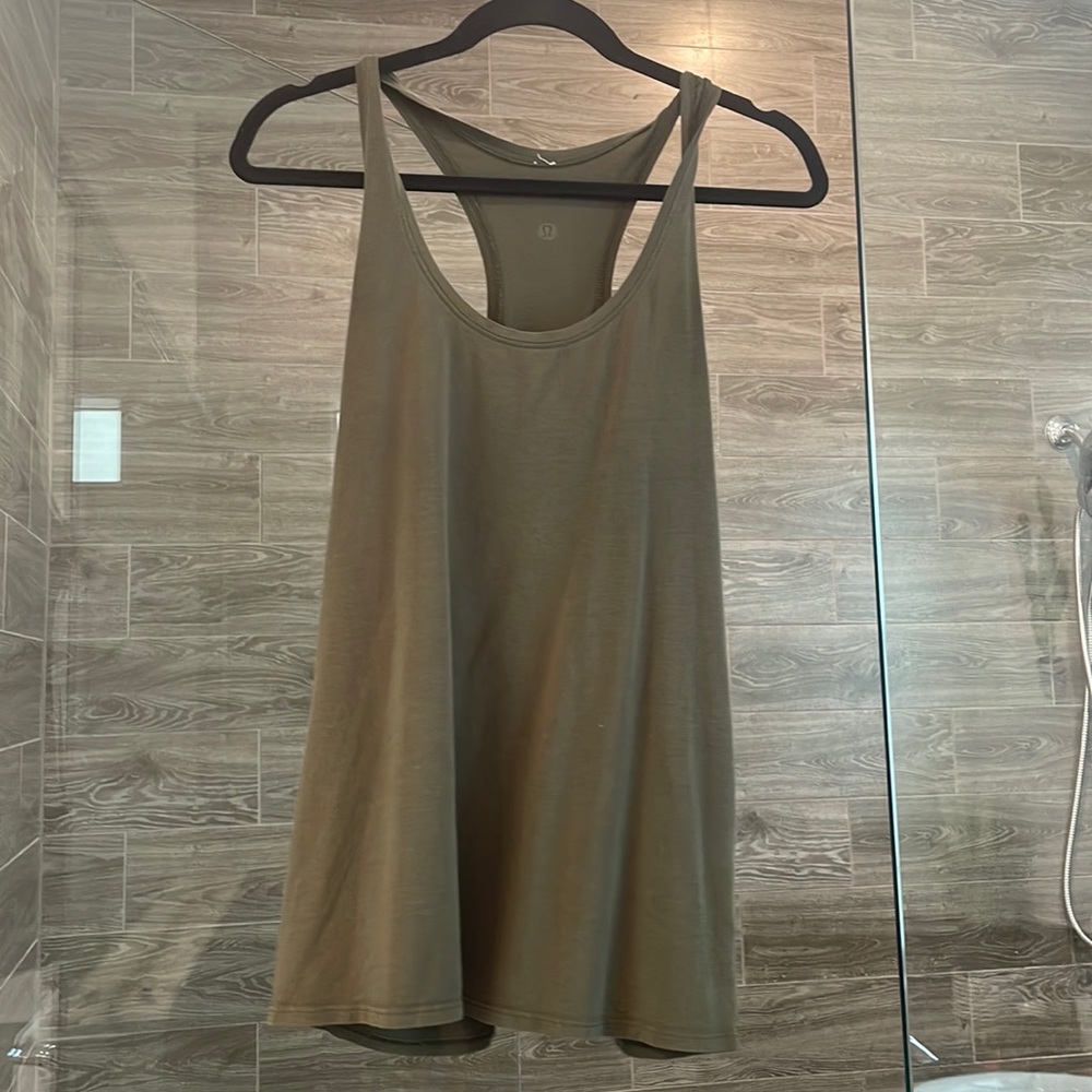 Lululemon tank size M dark green